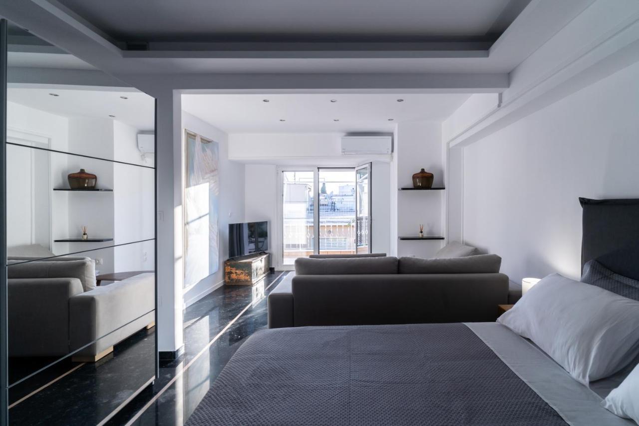 Luxury Penthouse , Breathtaking Acropolis View Apartment Атина Екстериор снимка